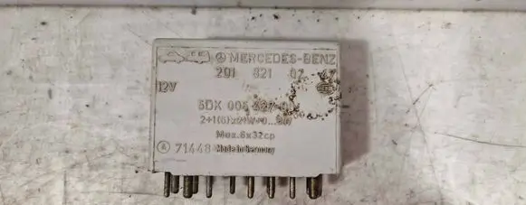 Mercedes-Benz 190 W201 Other relay 2018210247 5DK0054270 71448