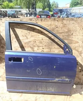 Nissan X-Trail T30 Front door