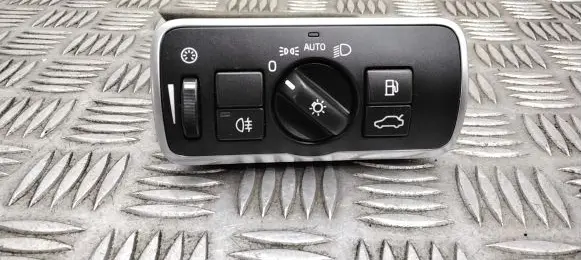 Volvo V70 Light switch 31443839