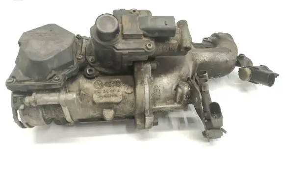 Skoda Octavia Mk2 (1Z) EGR valve 03G129637A 03G129713K