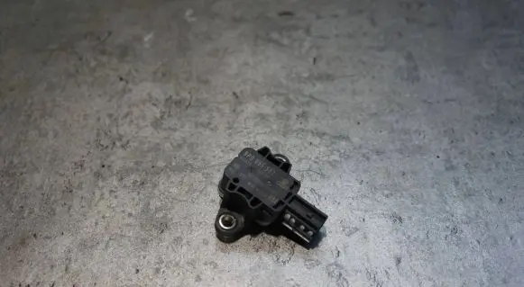 Audi TT TTS Mk2 Airbag deployment crash/impact sensor 8P0955557