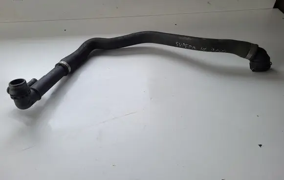 Skoda Superb B8 (3V) Engine coolant pipe/hose