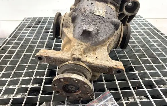 BMW 3 E90 E91 Rear differential 7524317