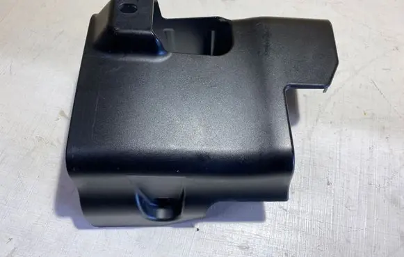 Trunk/boot side trim panel