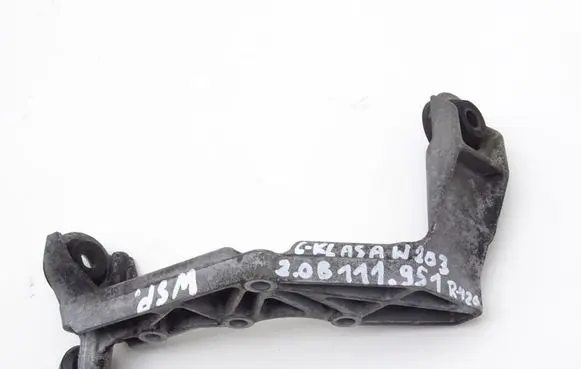 Mercedes-Benz C W203 Engine mounting bracket A1110940241