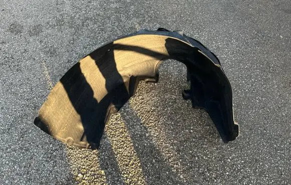 BMW 5 G60 Rear arch fender liner splash guards 9881679