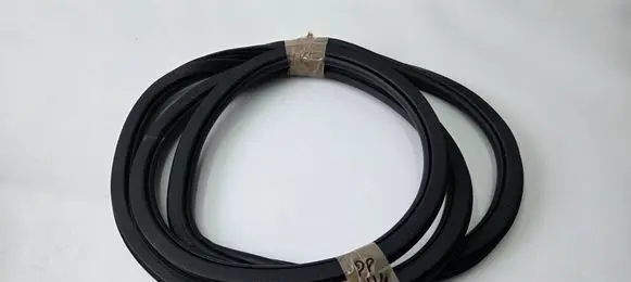 Land Rover Range Rover Evoque L551 Front door rubber seal