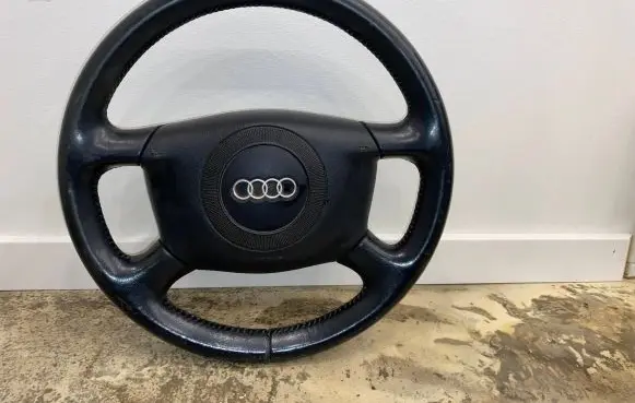 Audi A6 S6 C5 4B Steering wheel