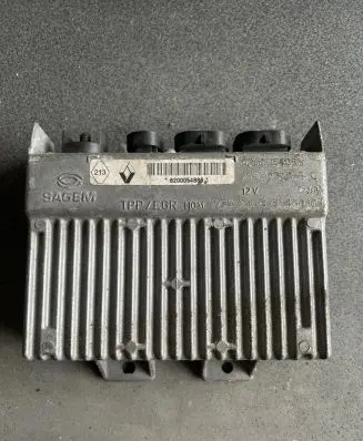 Renault Master II Engine control unit/module 8200054886 7700300825