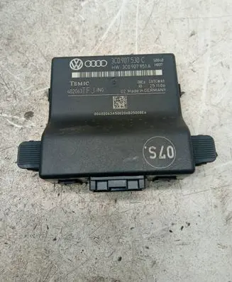 Volkswagen PASSAT B6 Gateway control module 3C0907951A 3C0907530C 402063F