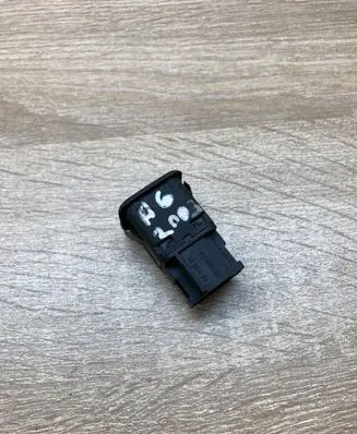 Audi A6 S6 C5 4B Alarm switch 4B0962109A