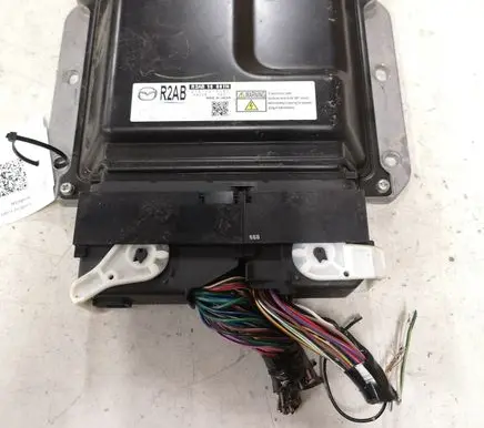Mazda 6 Engine control unit/module R2AB18881N R2AB K4238