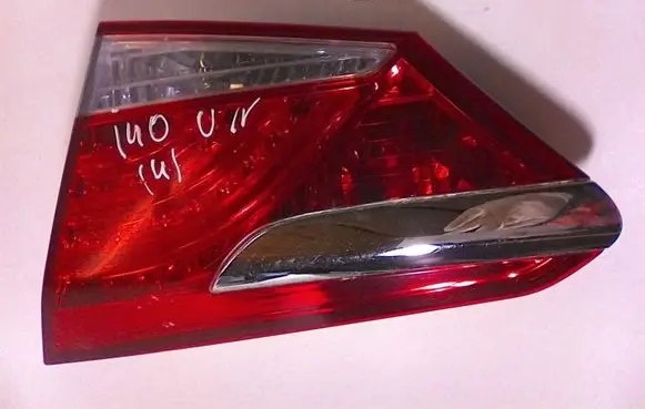 Hyundai i40 Tailgate rear/tail lights 924043Z001