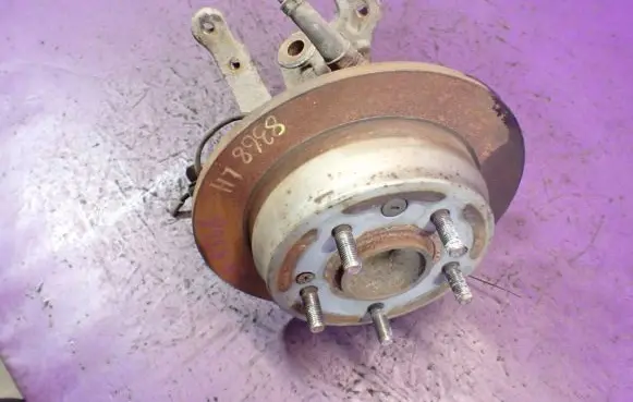 Hyundai i30 Rear wheel hub spindle/knuckle 
