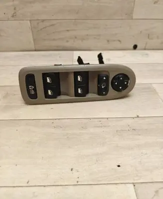 Citroen C5 Electric window control switch 96599975ZW