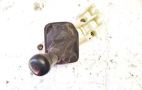 Toyota Avensis T220 Gear shifter/selector
