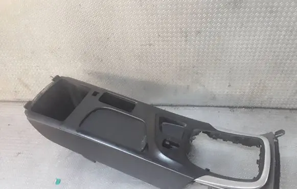 Opel Insignia A Center console 333488716