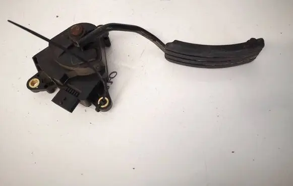 Renault Megane II Accelerator throttle pedal 8200153268