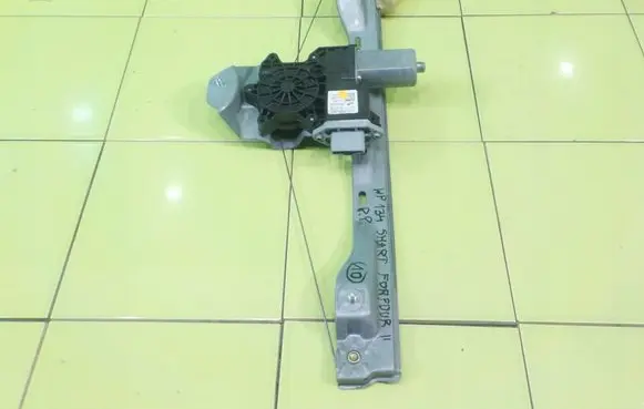 Smart ForFour II W453 Front door window regulator with motor 128001101E
