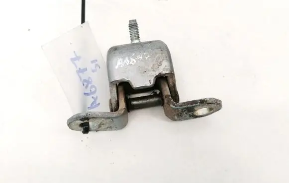 Nissan X-Trail T30 Tailgate/trunk/boot hinge