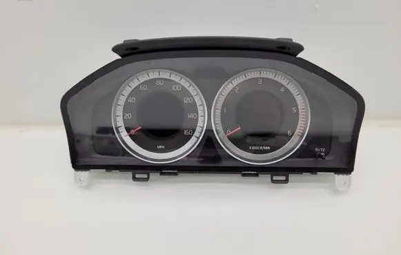 Volvo V60 Speedometer (instrument cluster) 31343330AA