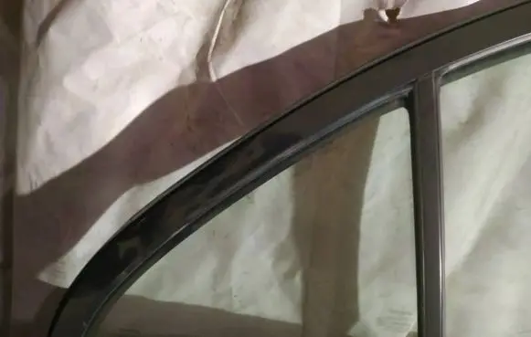 Toyota Avensis T250 Rear vent window glass 