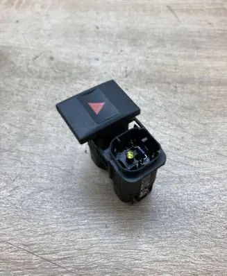 Ford Mondeo Mk III Hazard light switch 1S7T13A350BD