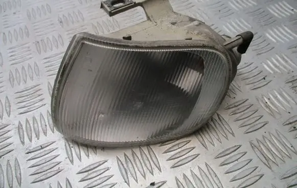 Volkswagen Polo IV 9N3 Front indicator light 