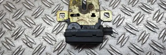 Mini Cooper Hatch Hardtop Tailgate/trunk/boot lock/catch/latch 1488775