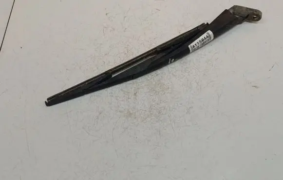 KIA Ceed Rear wiper blade arm