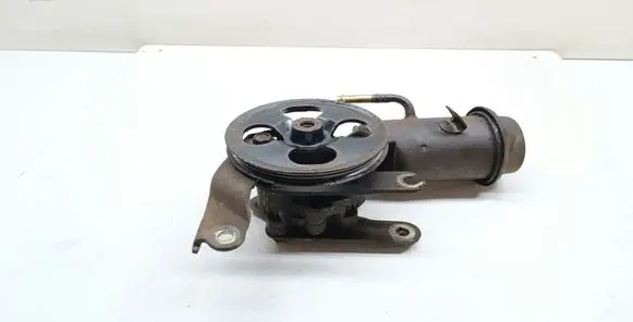 Toyota Yaris Verso Power steering pump
