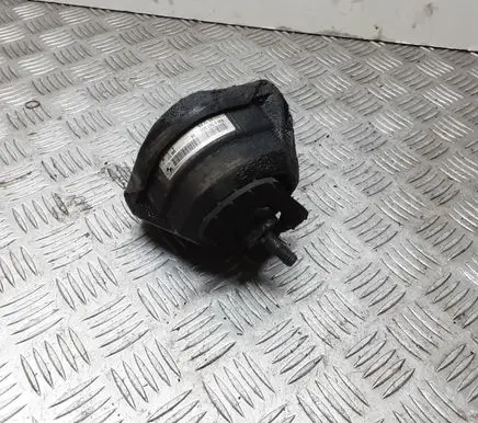 BMW 5 E60 E61 Engine mount bracket RM676109204