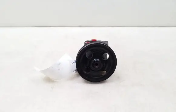 Volvo V70 Power steering pump 31202291