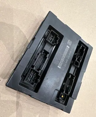 Audi A4 S4 B8 8K Comfort/convenience module 8K0907064CC 00002001