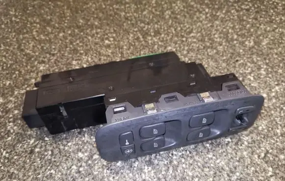 Volvo S60 Electric window control switch 9452959