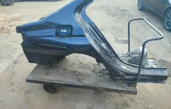 BMW 7 G11 G12 Rear arch 41007413218