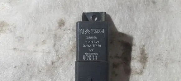 Citroen C3 Picasso Glow plug pre-heat relay 9666671780