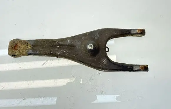 Subaru Outback Clutch release arm fork 