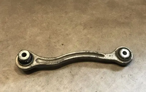 Mercedes-Benz C W204 Rear upper control arm/wishbone 20402RSA2