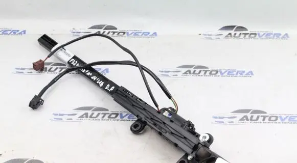BMW 4 F32 F33 Seat belt height adjuster 7307916