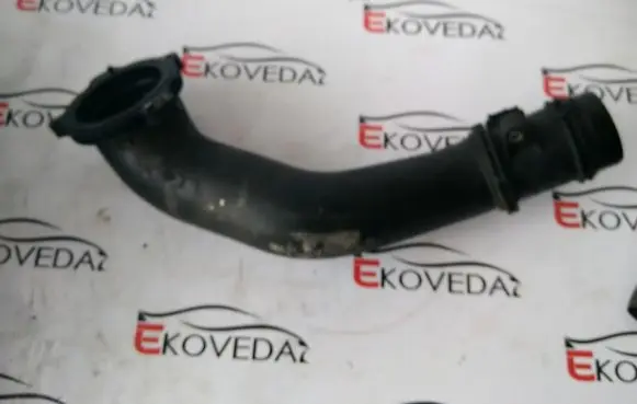 Mercedes-Benz C W204 Turbo air intake inlet pipe/hose A6510903637