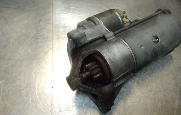 Peugeot 307 Starter motor D7R26
