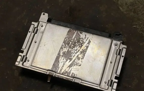 BMW 3 E46 Engine control unit/module ECU 1423279 F835980674 0260002548