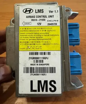 Hyundai ix35 Airbag control unit/module 959102Y200 28405728 2Y6MSB81119WFJ