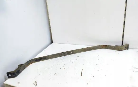 Volvo V40 Fuel tank mounting bracket 