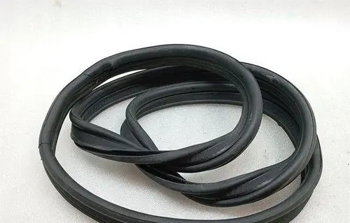 Ferrari 360 Rubber seal front coupe door window 66982600