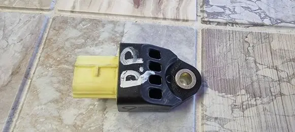 Subaru Forester SH Airbag deployment crash/impact sensor 98235SC0000