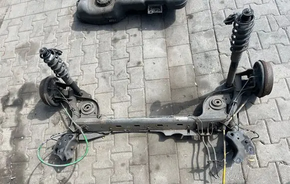Renault Clio IV Rear axle beam 555017983R