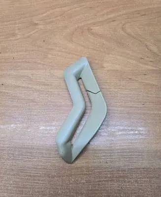 Volvo XC90 Seat belt trim 