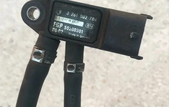 Exhaust gas pressure sensor